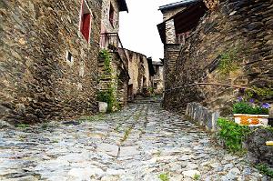 2018 07 14 AU 21 UNE BALADE AU VILLAGE MEDIEVAL D EVOL - PYRENEES ORIENTALES (15)